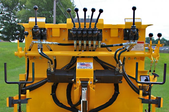 リール pavament Mini-Asphalt Track Paver, TP44-TD | Alta Equipment Company